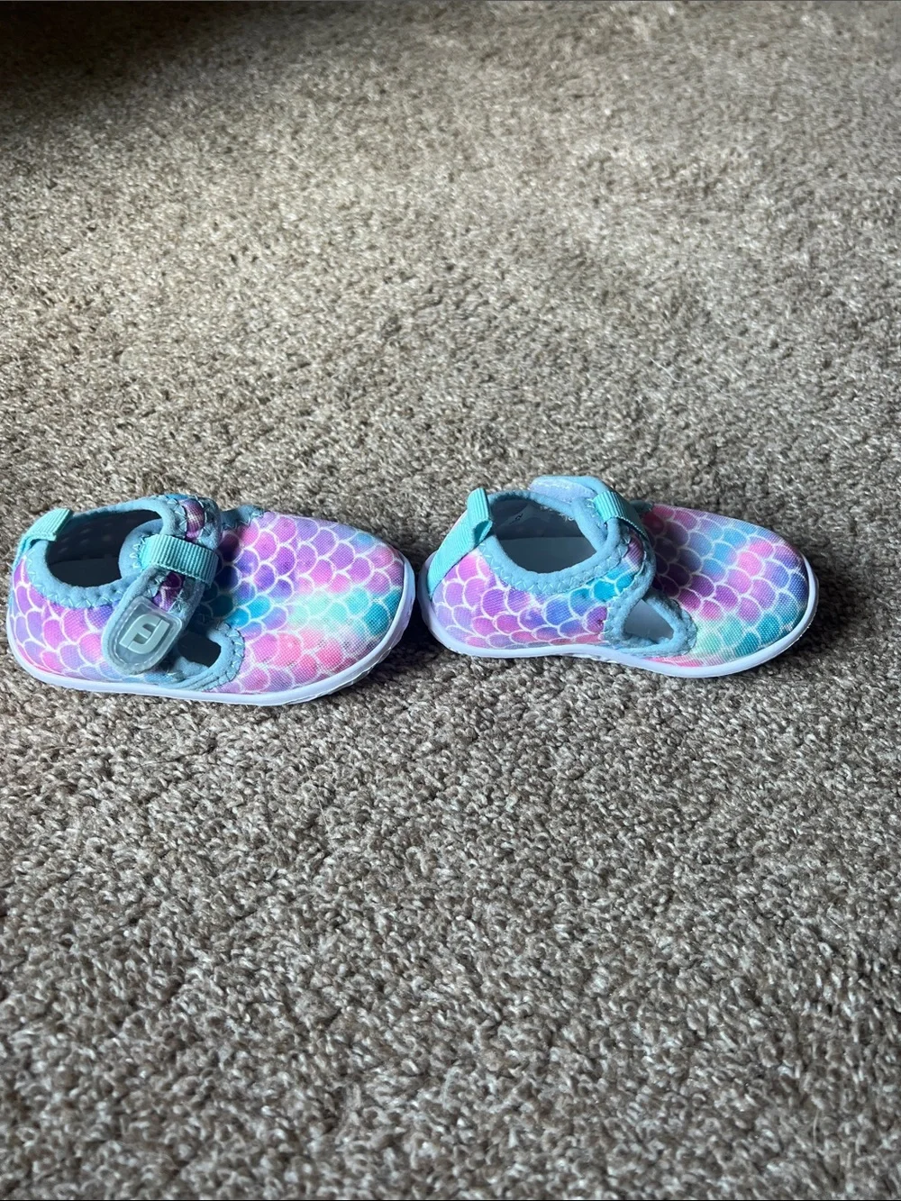 Toddler 5 in length Mermaid-Scale Water Shoes - Blue Pink Purple